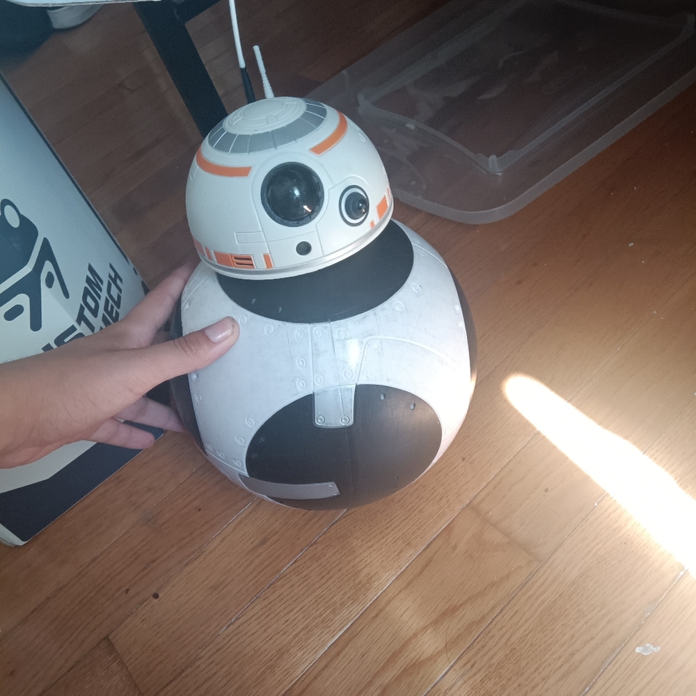 Star wars robot